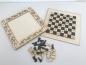 Preview: Schach - Flat Earth Chess geöffnet mit Figuren
